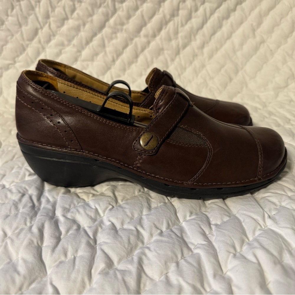 Clarks Unstructured Brown Leather Button Strap Wedge Loafers Womens Size 9